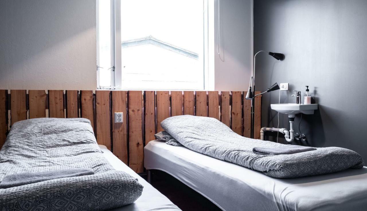 סלפוס Au44 Hostel מראה חיצוני תמונה